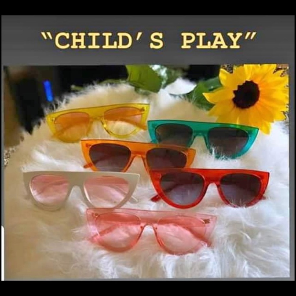 “Sun in the fun shades”